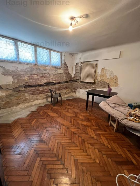 Vila interbelica exclusivista, zona ultracentrala