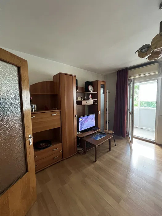Vanzare apartament 3 camere zona Titulescu - Piata Victoriei.