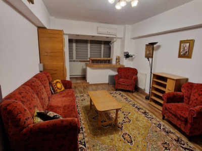Vanzare apartament 3 camere Titulescu