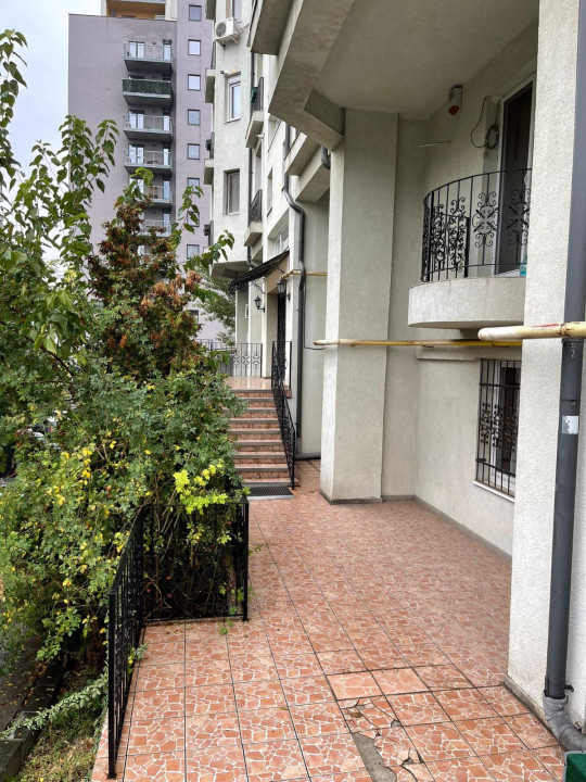 Parc Tineretului , str Pajistei , libera