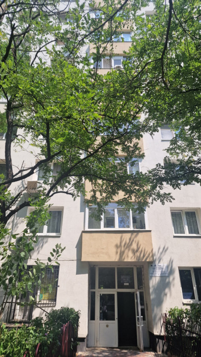 Vanzare 3 camere Dristor