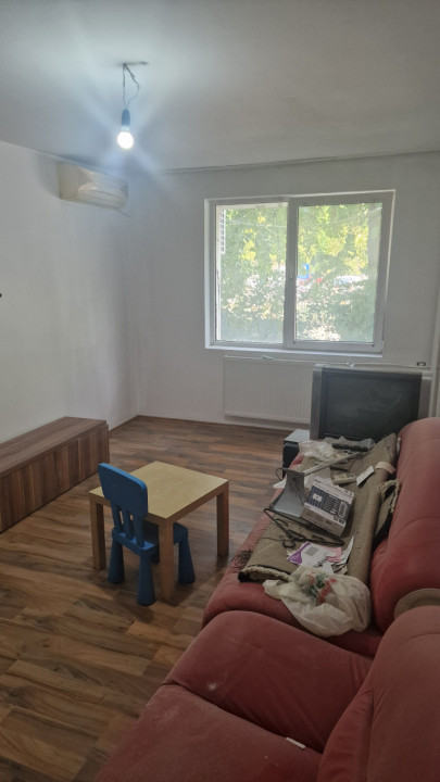 Vanzare 3 camere Dristor