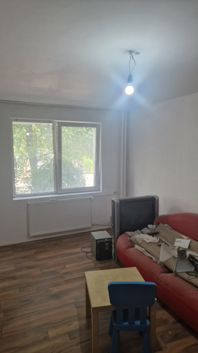 Vanzare 3 camere Dristor