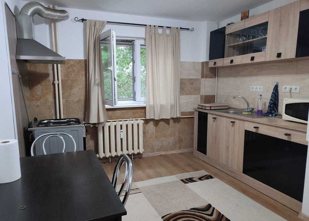 Inchiriere 2 Camere zona Dristor