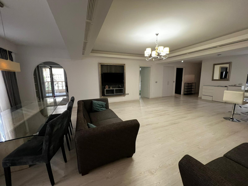 Apartament 3 camere lux Herastrau