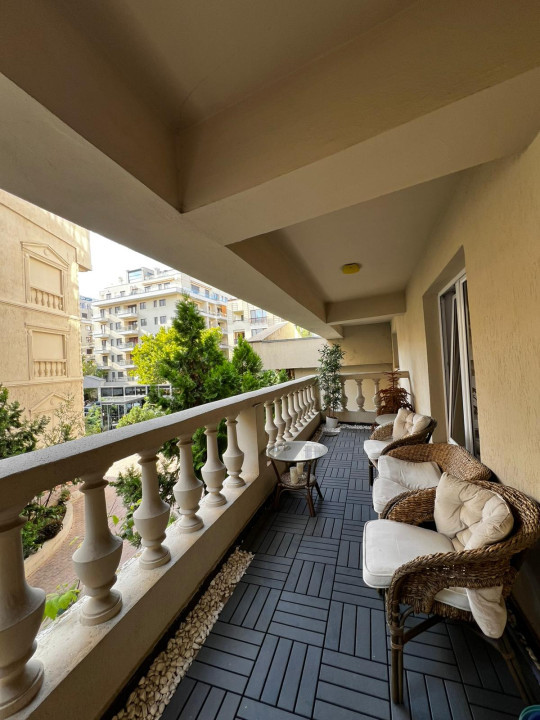 Apartament 3 camere lux Herastrau