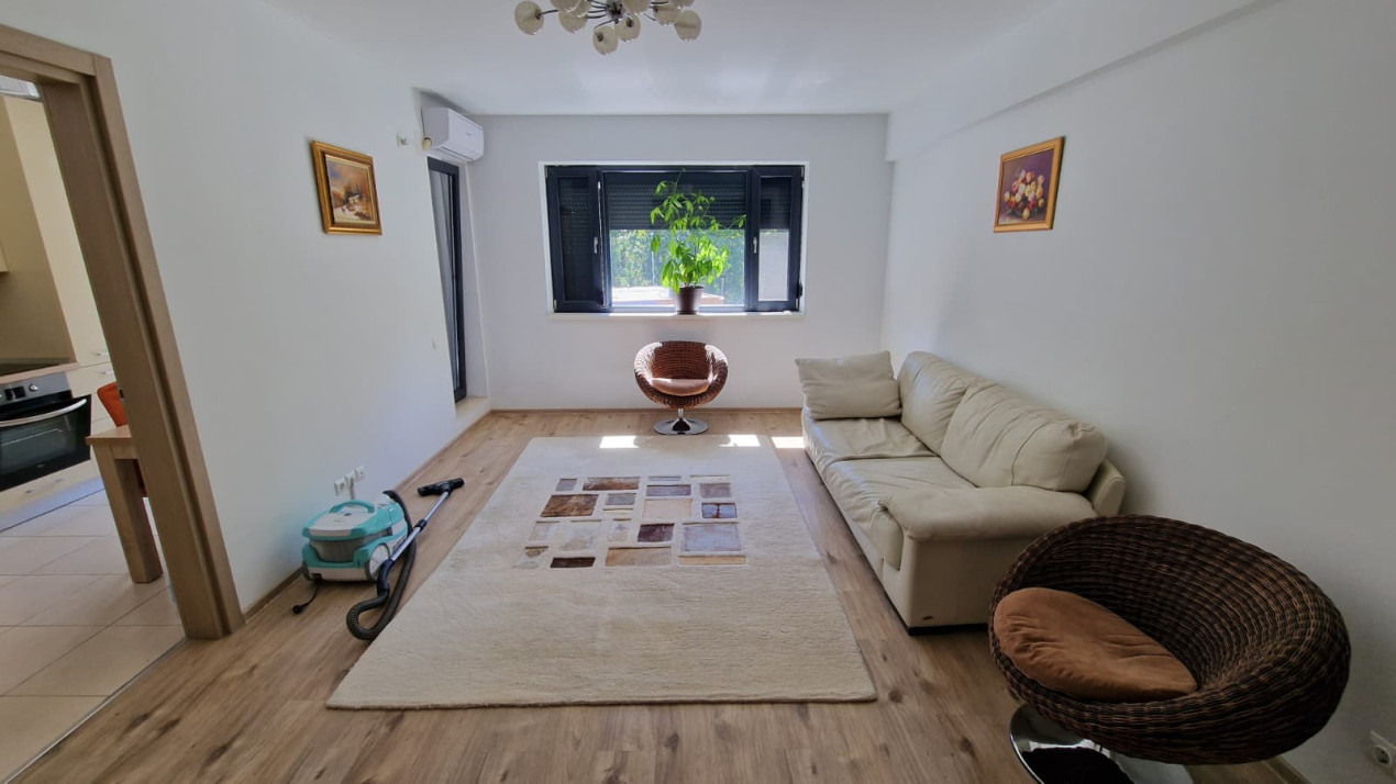 Inchiriere  apartament 3 camere Greenfield Baneasa