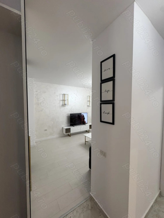 Inchiriere Apartament de 2 camere, Central Address Residence