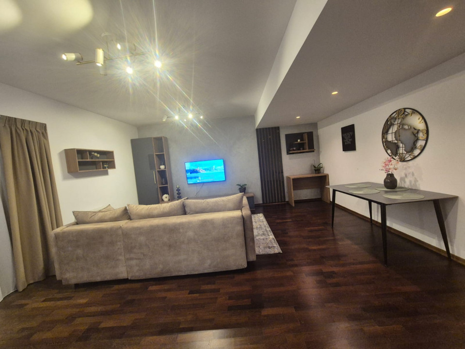 Invchiriere  2 camere zona Titulescu-Pta Victoriei