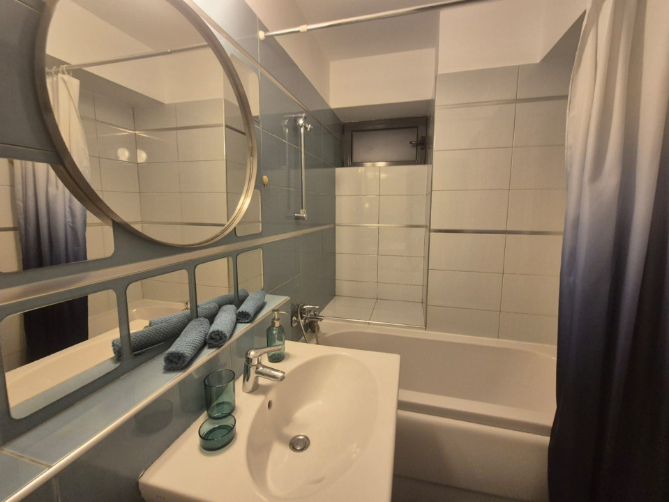 Invchiriere  2 camere zona Titulescu-Pta Victoriei