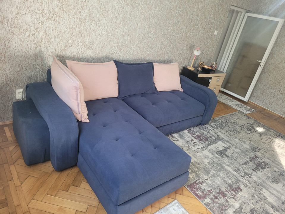 VAnzare apartament 23 camere Bucurestii Noi - Bloc Rusesc