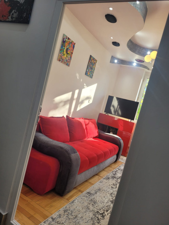 VAnzare apartament 23 camere Bucurestii Noi - Bloc Rusesc