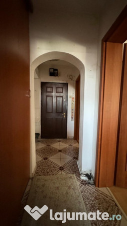 Inchiriere Apartament de 2 camere, zona Ozana