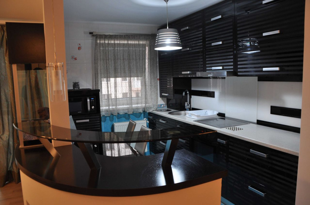 Inchiriere Apartament de 2 camere,  Confort Park, Rin Grand Hotel