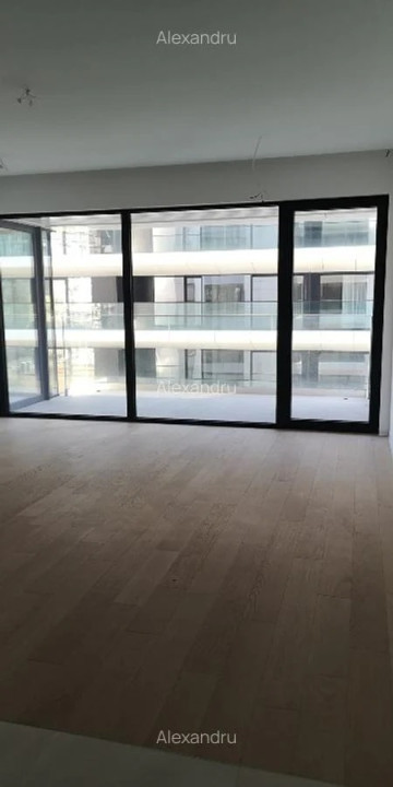 One Lake Club | Vedere Lac | Curte Interioara | Terasa 