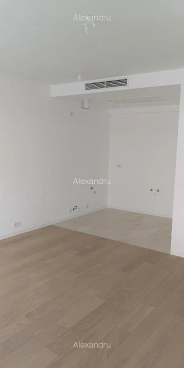 One Lake Club | Vedere Lac | Curte Interioara | Terasa 