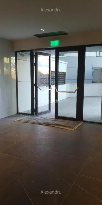 One Lake Club | Vedere Lac | Curte Interioara | Terasa 