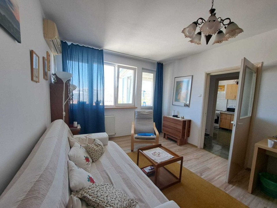 Vanzare Apartament de 2 camere, zona Chibrit