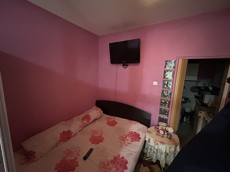 Vanzare garsoniera Cale Grivitei - Podul Grant