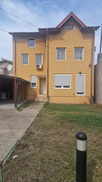 Vila de vanzare Rosu