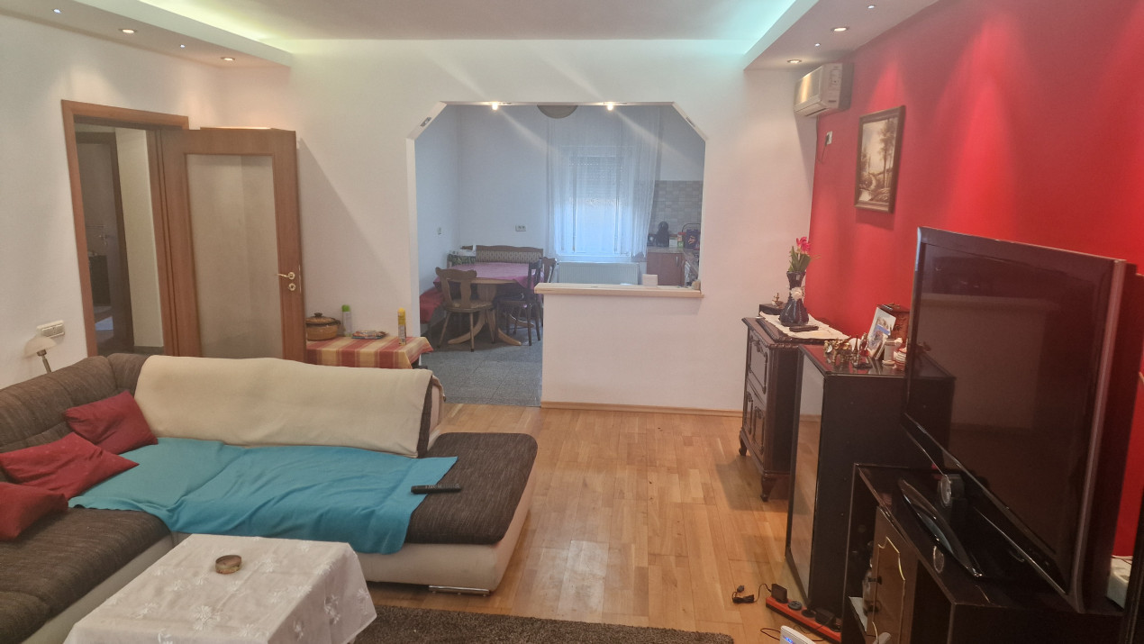 Vila de vanzare Rosu