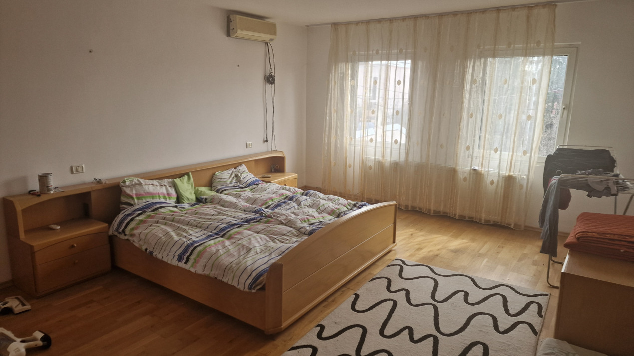 Vila de vanzare Rosu
