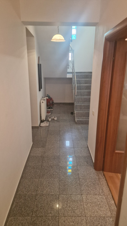 Vila de vanzare Rosu