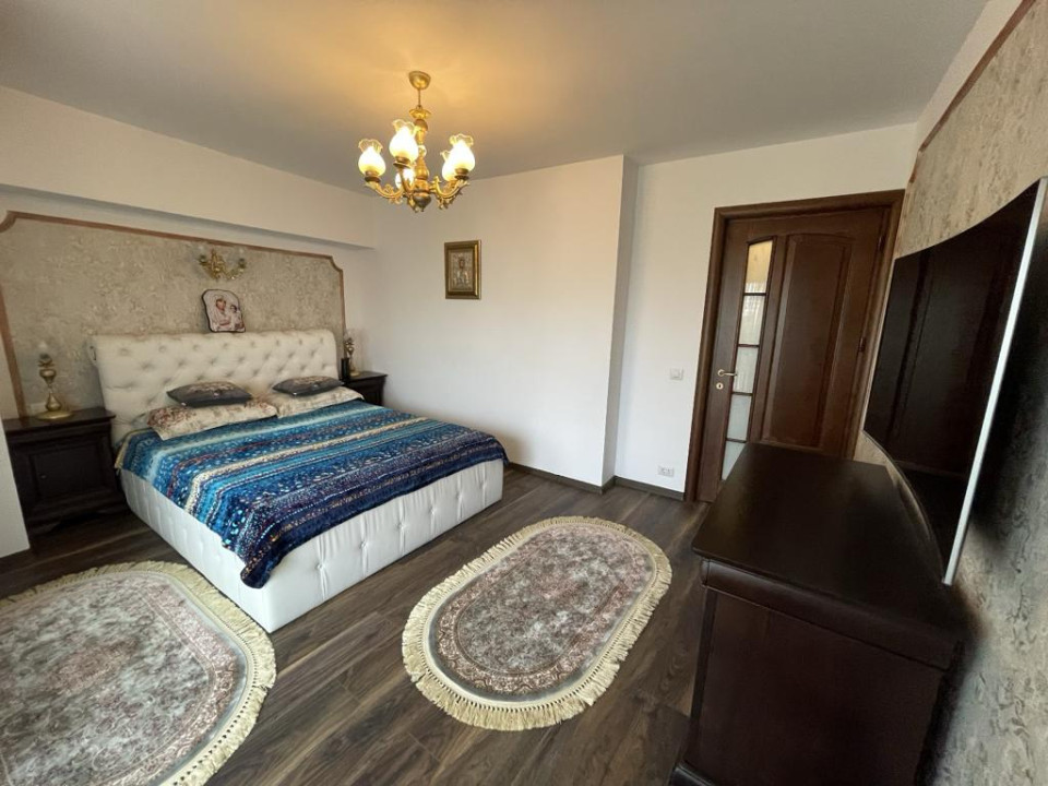 Inchiriere Apartament de 3 Camere, zona Piata Alba Iulia