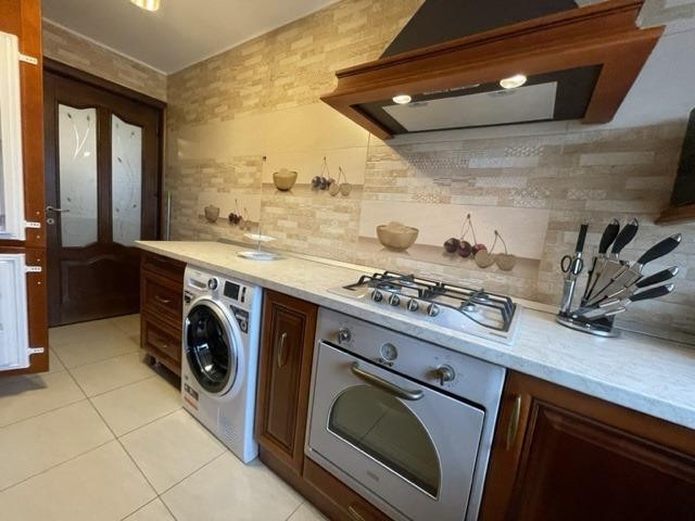 Inchiriere Apartament de 3 Camere, zona Piata Alba Iulia