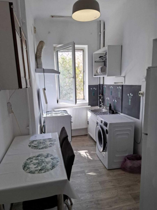 Închiriere apartament 2 camere, zona Cismigiu