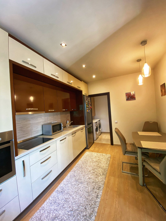 Închiriere apartament 3 camere, 2 locuri parcare - Natura Residence, Băneasa