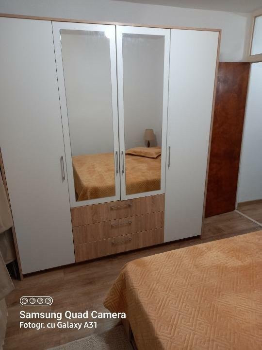 Închiriere apartament 3 camere, zona Turda