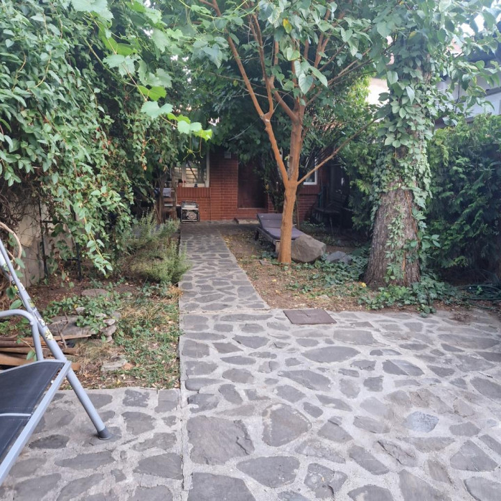 Inchiriere Apartament in Vila, parter+mansarda, zona Chibrit