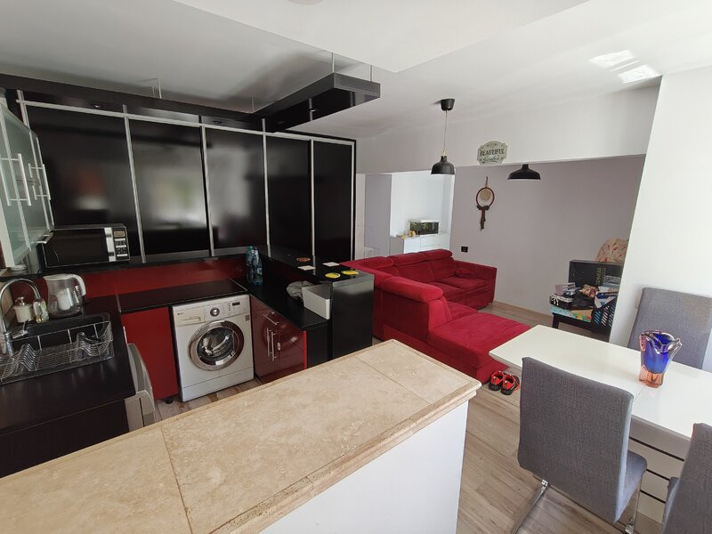Apartament 3 camere Aviatiei de vanzare 