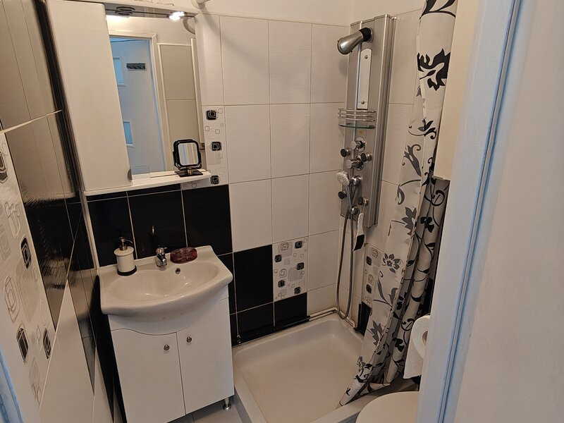 Apartament 3 camere Aviatiei de vanzare 