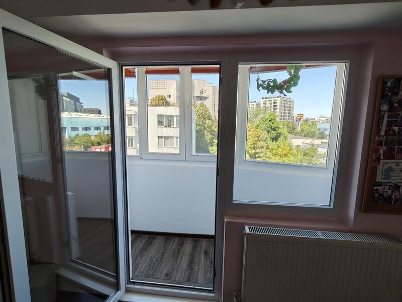 Apartament 3 camere Aviatiei de vanzare 