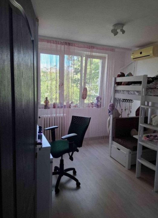 Vânzare apartament de 3 camere, Auchan Titan