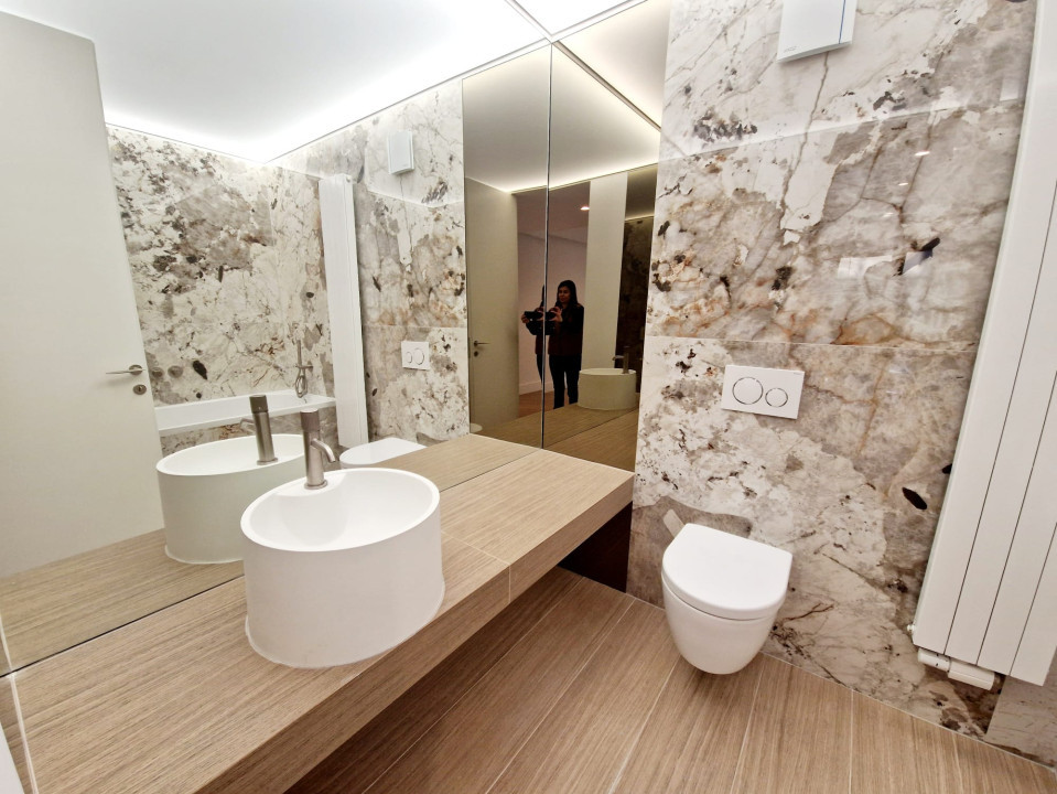 3 camere apartamente lux Cortina 126