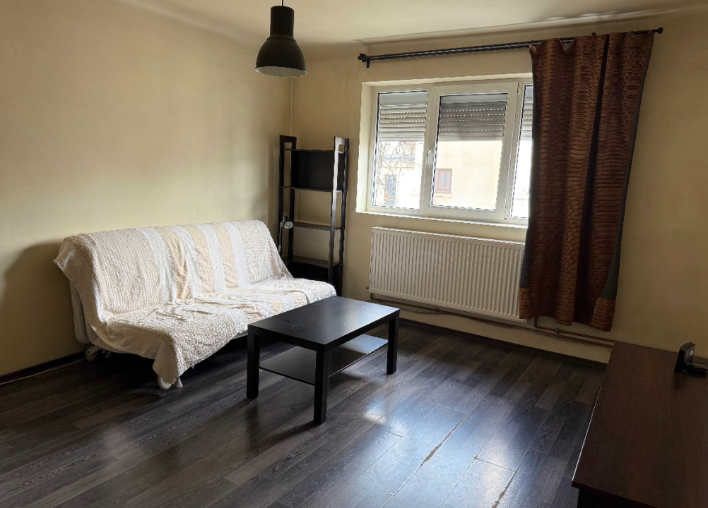 Inchiriere Garsoniera, zona Parcul Carol