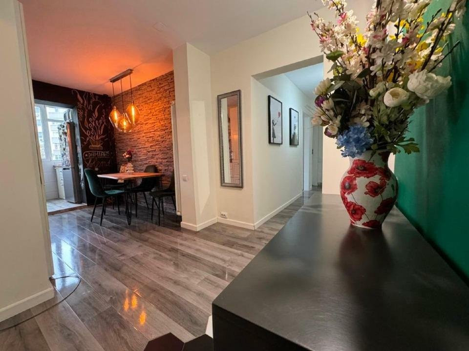 Vanzare apartament 3 camere Crangasi