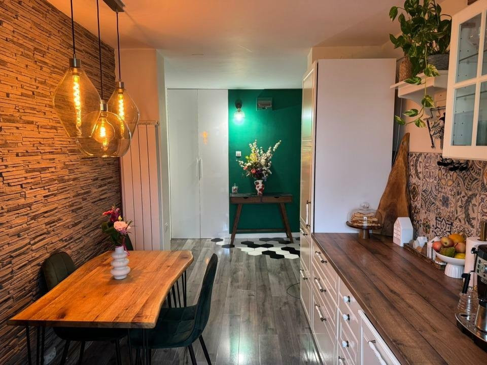 Vanzare apartament 3 camere Crangasi