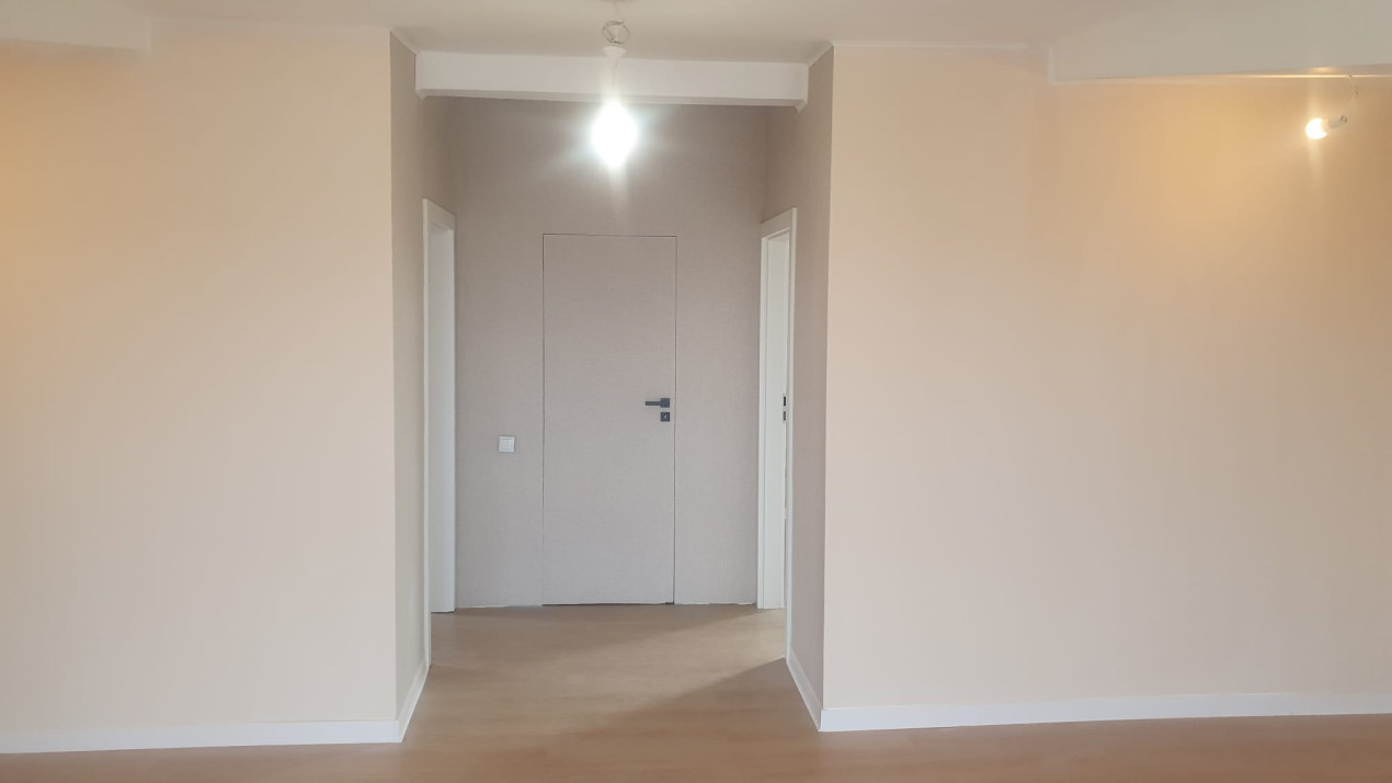 Vanzare apartament 3 camere Eminescu