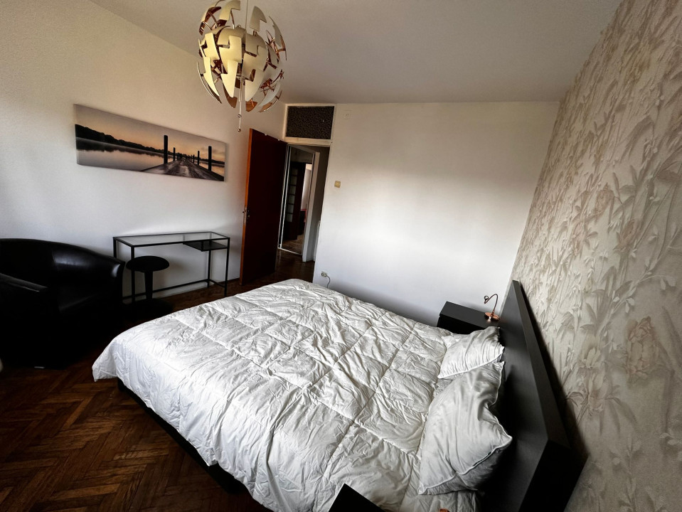 2 camere metrou Victoriei-Titulescu