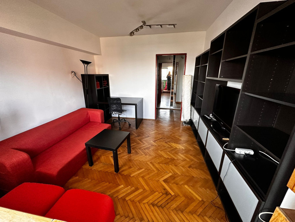 2 camere metrou Victoriei-Titulescu
