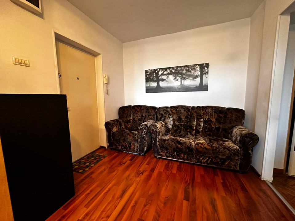 2 camere metrou Victoriei-Titulescu