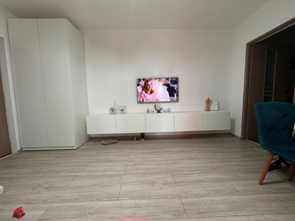 Vanzare apartament 3 camere Lacul Tei