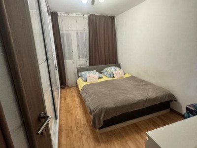 Vanzare apartament 3 camere Lacul Tei