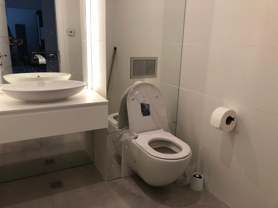 Vanzare apartament 2 camere Ion Mihalache Piata 1 Mai