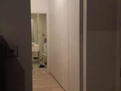 Vanzare apartament 2 camere Ion Mihalache Piata 1 Mai