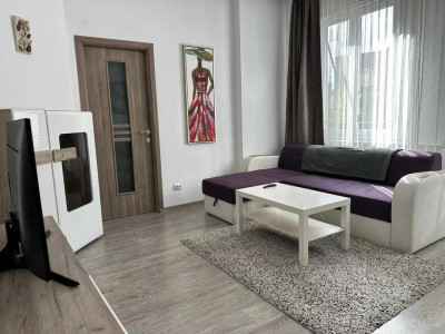 Inchiriere Apartament 2 camere in Vila, zona Piața Romană 
